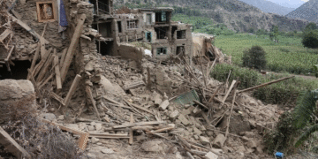 قتلى ومئات المصابين والمفقودين جراء زلزال شمال أفغانستان