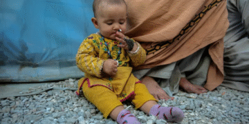 كابل تعلن عودة أكثر من 11 ألف لاجئ أفغاني “قسراً” من باكستان وإيران في يوم واحد